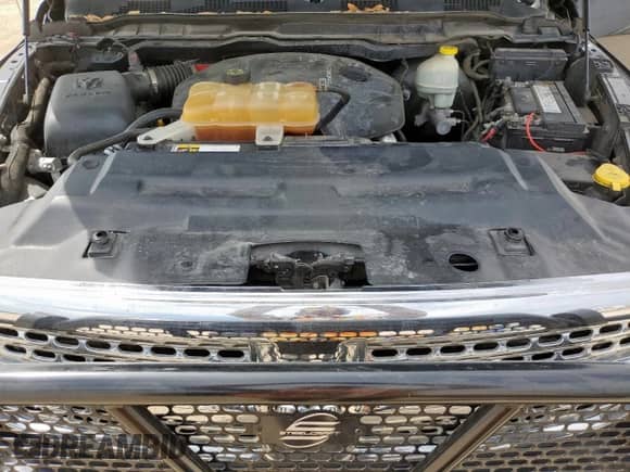 2014 Ram 1500 Laramie z VIN 1C6RR7VM5ES355590, wystawiony jako Copart lot #81877765 z przebiegiem 105 567 mil mil oraz Czysty tytuł • Clean title. Historia ofert i sprzedaży dostępna na DreamBid. Obrazek 11.