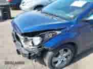 2013 Hyundai Elantra GLS z VIN KMHDH4AE8DU640866, wystawiony jako IAAI lot #42808349 z przebiegiem 121 269 mil mil oraz . Historia ofert i sprzedaży dostępna na DreamBid. Obrazek 12.