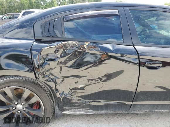 2014 Dodge Charger SRT-8 с VIN 2C3CDXEJ1EH210190, выставлен на аукционе Copart как лот 61128955 с пробегом 97 565 миль миль и Списание • Salvage title. История ставок и продаж доступна на DreamBid. Изображение 10.