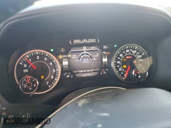 2023 Ram 1500 Big Horn z VIN 1C6RREFG5PN654513, wystawiony jako Copart lot #45959195 z przebiegiem 20 799 mil mil oraz Szkoda całkowita • Salvage title. Historia ofert i sprzedaży dostępna na DreamBid. Obrazek 9.