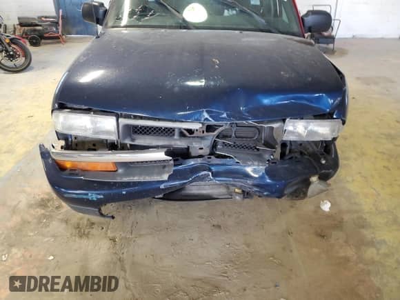 2001 Chevrolet S-10 с VIN 1GCCS195518142486, выставлен на аукционе Copart как лот 47728585 с пробегом Не указан миль и На запчасти • Non repairable. История ставок и продаж доступна на DreamBid. Изображение 12.