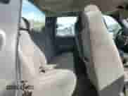 2005 Chevrolet Silverado 1500 LS z VIN 2GCEC19V651163006, wystawiony jako Copart lot #80392805 z przebiegiem 236 881 mil mil oraz Szkoda całkowita • Salvage title. Historia ofert i sprzedaży dostępna na DreamBid. Obrazek 10.