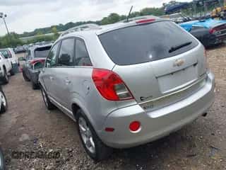 2014 Chevrolet Captiva Sport LT z VIN 3GNAL3EK4ES675106, wystawiony jako IAAI lot #43130901 z przebiegiem 155 842 mil mil oraz . Historia ofert i sprzedaży dostępna na DreamBid. Obrazek 3.