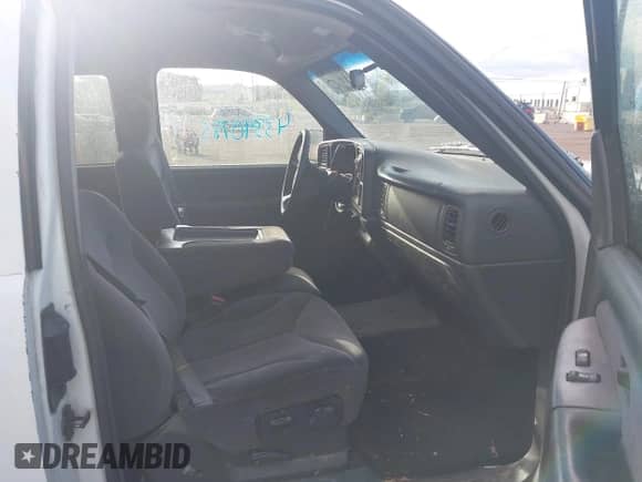 2000 GMC Sierra 1500 SLE with VIN 2GTEC19T2Y1294078, listed as a IAAI auction lot 43390785 with 363,518 mi miles and . Bid and sale history available at DreamBid. Image 5.