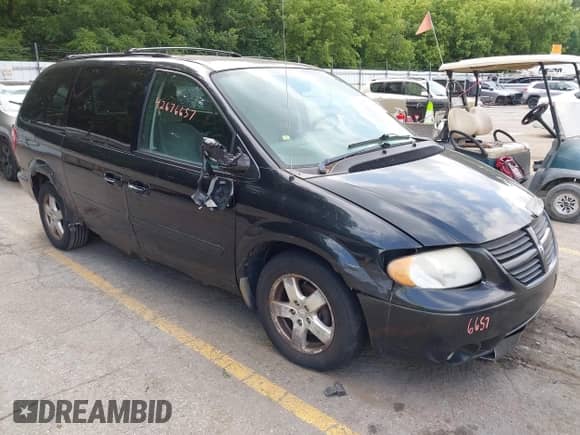 2007 Dodge Grand Caravan SXT with VIN 2D8GP44L87R271623, listed as a IAAI auction lot 42676657 with 226,502 mi miles and . Bid and sale history available at DreamBid. Image 1.