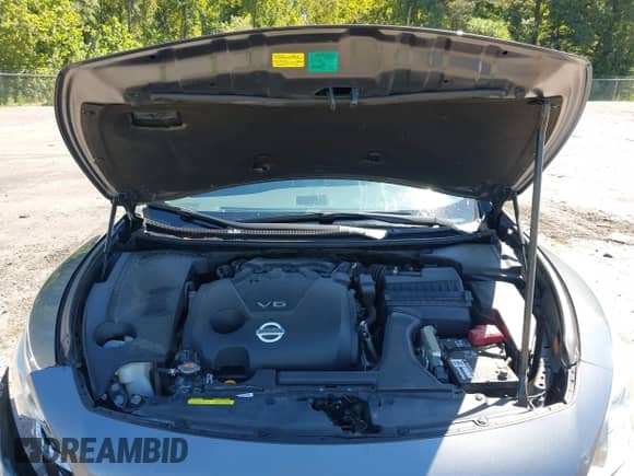 2014 Nissan Maxima SV with VIN 1N4AA5AP9EC471554, listed as a IAAI auction lot 43150248 with 102,187 mi miles and . Bid and sale history available at DreamBid. Image 10.