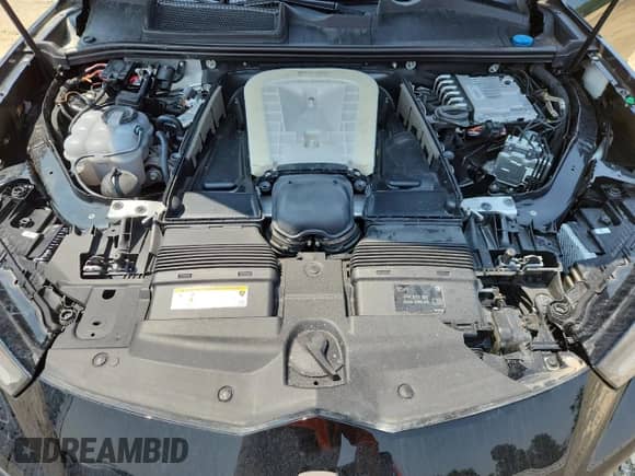 2024 Lamborghini Urus S with VIN ZPBUB3ZL8RLA33892, listed as a Copart auction lot 67140335 with Not provided miles and Salvage title. Bid and sale history available at DreamBid. Image 12.
