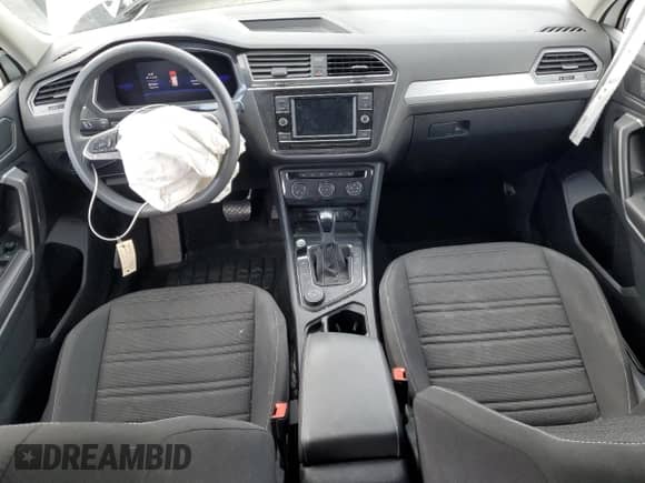 2022 Volkswagen Tiguan S с VIN 3VV0B7AX5NM057475, выставлен на аукционе Copart как лот 69185005 с пробегом 92 898 миль миль и Списание • Salvage title. История ставок и продаж доступна на DreamBid. Изображение 8.