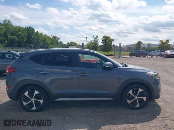 2017 Hyundai Tucson Limited с VIN KM8J3CA25HU314305, выставлен на аукционе IAAI как лот 43117869 с пробегом 112 349 миль миль и . История ставок и продаж доступна на DreamBid. Изображение 13.