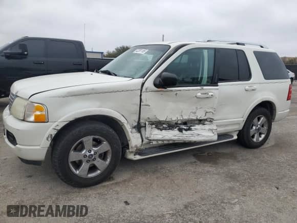 2003 Ford Explorer Limited with VIN 1FMDU75K83ZA63626, listed as a Copart auction lot 42281185 with 147,777 mi miles and Non repairable. Bid and sale history available at DreamBid. Image 1.
