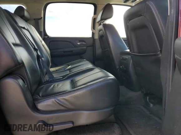 2008 Chevrolet Suburban 2LT с VIN 3GNFK163X8G181070, выставлен на аукционе Copart как лот 53097755 с пробегом 232 127 миль миль и Списание • Salvage title. История ставок и продаж доступна на DreamBid. Изображение 11.