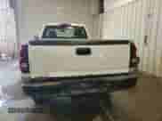2006 Chevrolet Silverado 2500HD LS с VIN 1GCHC24U26E189877, выставлен на аукционе Copart как лот 67852755 с пробегом Не указан миль и На запчасти • Non repairable. История ставок и продаж доступна на DreamBid. Изображение 6.