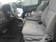 2018 Chevrolet Silverado 1500 Work Truck z VIN 1GCNKNEC8JZ236859, wystawiony jako Copart lot #53156045 z przebiegiem 64 348 mil mil oraz Szkoda całkowita • Salvage title. Historia ofert i sprzedaży dostępna na DreamBid. Obrazek 7.