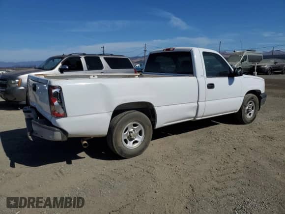 2004 Chevrolet Silverado 1500 Work Truck with VIN 1GCEC14VX4E198314, listed as a Copart auction lot 75807904 with 181,837 mi miles and Salvage title. Bid and sale history available at DreamBid. Image 3.