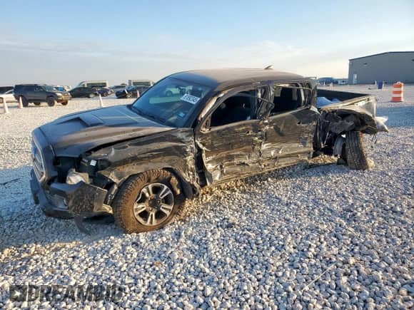 2017 Toyota Tacoma TRD Sport with VIN 5TFAZ5CN9HX041583, listed as a Copart auction lot 81892345 with 151,702 mi miles and Salvage title. Bid and sale history available at DreamBid. Image 1.