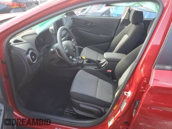 2022 Hyundai Kona SE z VIN KM8K22AB0NU866582, wystawiony jako Copart lot #80441425 z przebiegiem 11 067 mil mil oraz Szkoda całkowita • Salvage title. Historia ofert i sprzedaży dostępna na DreamBid. Obrazek 7.