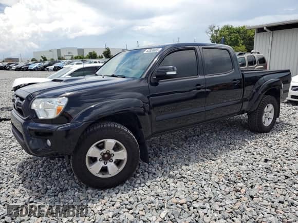 2014 Toyota Tacoma PreRunner z VIN 3TMKU4HN0EM039955, wystawiony jako Copart lot #63556905 z przebiegiem 163 066 mil mil oraz Szkoda całkowita • Salvage title. Historia ofert i sprzedaży dostępna na DreamBid. Obrazek 1.