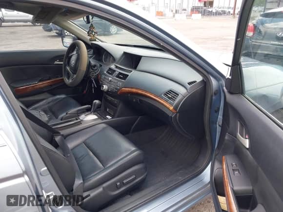 2011 Honda Accord EX-L with VIN 1HGCP2F87BA088061, listed as a IAAI auction lot 43099272 with 184,081 mi miles and . Bid and sale history available at DreamBid. Image 5.