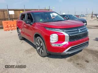 2025 Mitsubishi Outlander SE z VIN JA4J4VA87SZ020376, wystawiony jako IAAI lot #43147289 z przebiegiem 9 381 mil mil oraz . Historia ofert i sprzedaży dostępna na DreamBid. Obrazek 1.