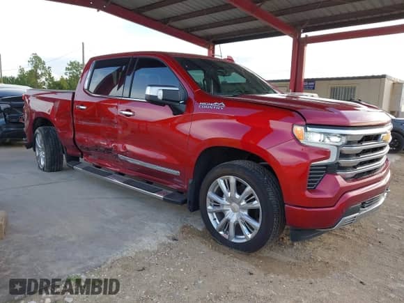 2025 Chevrolet Silverado 1500 z VIN 1GCUKJED9SZ256374, wystawiony jako IAAI lot #43282226 z przebiegiem 8 215 mil mil oraz . Historia ofert i sprzedaży dostępna na DreamBid. Obrazek 1.