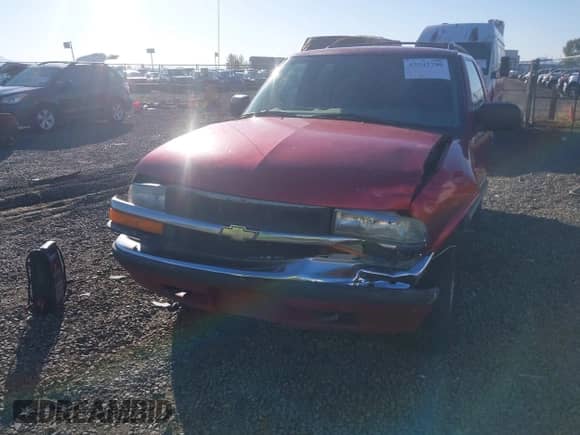 2000 Chevrolet Blazer LT с VIN 1GNDT13W6Y2243611, выставлен на аукционе IAAI как лот 43242790 с пробегом 251 823 миль миль и . История ставок и продаж доступна на DreamBid. Изображение 6.