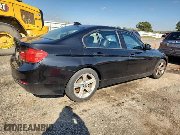 2013 BMW 3 Series 328i xDrive с VIN WBA3B5G50DNS00453, выставлен на аукционе Copart как лот 86473125 с пробегом 95 912 миль миль и Чистый • Clean title. История ставок и продаж доступна на DreamBid. Изображение 3.