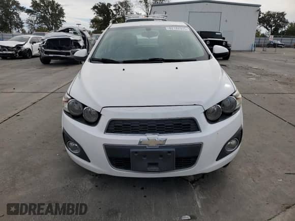 2016 Chevrolet Sonic LTZ with VIN 1G1JE5SB9G4153716, listed as a Copart auction lot 82182935 with Not provided miles and Salvage title. Bid and sale history available at DreamBid. Image 5.