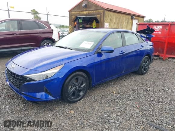 2021 Hyundai Elantra SEL с VIN KMHLM4AG0MU068376, выставлен на аукционе IAAI как лот 43133172 с пробегом 72 706 миль миль и . История ставок и продаж доступна на DreamBid. Изображение 2.