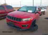 2019 Jeep Compass Altitude z VIN 3C4NJCBB4KT755810, wystawiony jako IAAI lot #41197022 z przebiegiem 66 456 mil mil oraz . Historia ofert i sprzedaży dostępna na DreamBid. Obrazek 2.