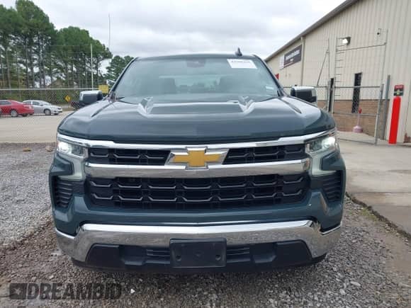 2025 Chevrolet Silverado 1500 LT z VIN 3GCPACED4SG205540, wystawiony jako IAAI lot #43566225 z przebiegiem 32 816 mil mil oraz . Historia ofert i sprzedaży dostępna na DreamBid. Obrazek 12.