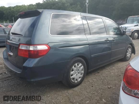 2006 Honda Odyssey LX with VIN 5FNRL382X6B116550, listed as a Copart auction lot 69985565 with 253,209 mi miles and Salvage title. Bid and sale history available at DreamBid. Image 3.
