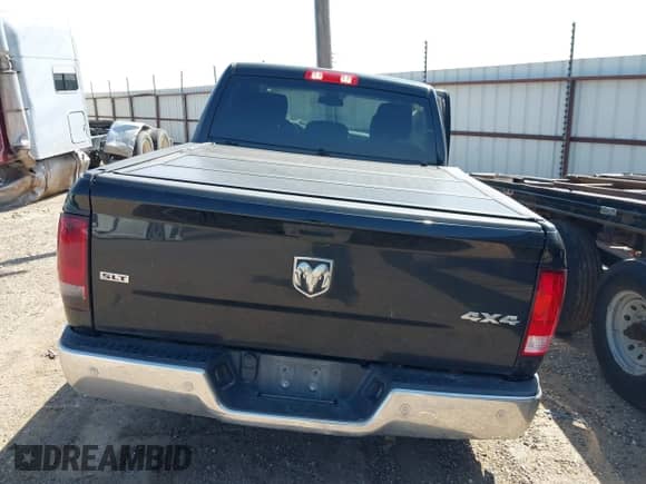2022 Ram 1500 SLT z VIN 3C6RR7LG1NG301465, wystawiony jako IAAI lot #42768644 z przebiegiem 70 674 mil mil oraz . Historia ofert i sprzedaży dostępna na DreamBid. Obrazek 16.