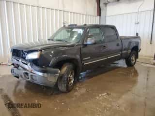 2003 Chevrolet Silverado 1500HD LS с VIN 1GCGK13U13F199980, выставлен на аукционе Copart как лот 86324604 с пробегом Не указан миль и На запчасти • Non repairable. История ставок и продаж доступна на DreamBid. Изображение 1.