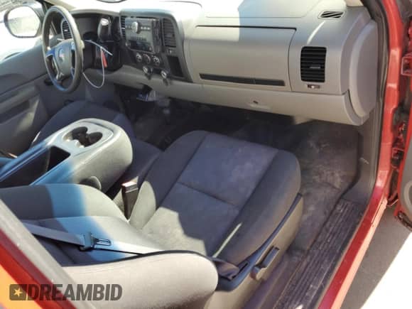 2013 GMC Sierra 1500 Work Truck с VIN 1GTN2TEA9DZ278500, выставлен на аукционе Copart как лот 46844495 с пробегом 222 589 миль миль и На запчасти • Non repairable. История ставок и продаж доступна на DreamBid. Изображение 8.