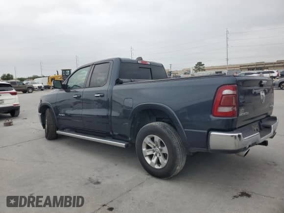 2019 Ram 1500 Laramie z VIN 1C6SRFDT4KN806409, wystawiony jako Copart lot #53093985 z przebiegiem 119 184 mil mil oraz Szkoda całkowita • Salvage title. Historia ofert i sprzedaży dostępna na DreamBid. Obrazek 2.