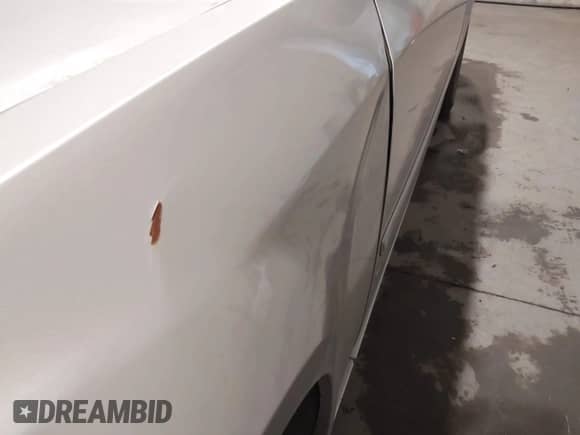 2005 Chrysler 300 Touring с VIN 2C3JA53G75H625400, выставлен на аукционе IAAI как лот 43314318 с пробегом 221 874 миль миль и . История ставок и продаж доступна на DreamBid. Изображение 18.