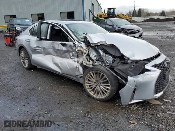 2023 Lexus IS 300 z VIN JTHD81F27P5050558, wystawiony jako Copart lot #84928134 z przebiegiem 48 192 mil mil oraz Czysty tytuł • Clean title. Historia ofert i sprzedaży dostępna na DreamBid. Obrazek 4.