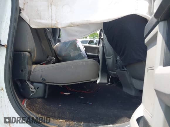 2019 Ford F-150 XL with VIN 1FTEW1CB3KKC43767, listed as a IAAI auction lot 42468954 with 96,504 mi miles and . Bid and sale history available at DreamBid. Image 8.