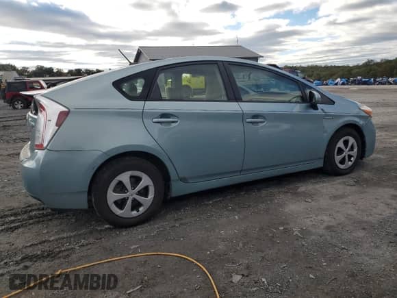 2014 Toyota Prius Three with VIN JTDKN3DU6E1810131, listed as a Copart auction lot 86275555 with 161,296 mi miles and Salvage title. Bid and sale history available at DreamBid. Image 3.