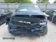 2022 Ram 1500 Laramie z VIN 1C6SRFJT3NN289645, wystawiony jako IAAI lot #42833604 z przebiegiem 13 771 mil mil oraz . Historia ofert i sprzedaży dostępna na DreamBid. Obrazek 12.