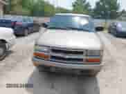 2000 Chevrolet Blazer LS с VIN 1GNCS18W8YK215154, выставлен на аукционе IAAI как лот 42072814 с пробегом 176 064 миль миль и . История ставок и продаж доступна на DreamBid. Изображение 6.