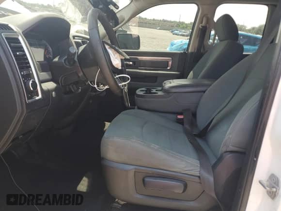 2016 Ram 1500 Big Horn с VIN 1C6RR6GT9GS257082, выставлен на аукционе Copart как лот 70521775 с пробегом 191 308 миль миль и Списание • Salvage title. История ставок и продаж доступна на DreamBid. Изображение 7.