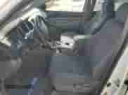 2006 Toyota Tacoma z VIN 5TELU42N36Z155541, wystawiony jako Copart lot #84460145 z przebiegiem 108 042 mil mil oraz Szkoda całkowita • Salvage title. Historia ofert i sprzedaży dostępna na DreamBid. Obrazek 7.