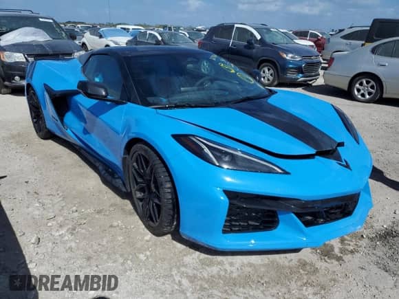 2024 Chevrolet Corvette 3LZ с VIN 1G1YF3D30R5602333, выставлен на аукционе Copart как лот 76733704 с пробегом Не указан миль и На запчасти • Non repairable. История ставок и продаж доступна на DreamBid. Изображение 4.