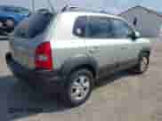 2006 Hyundai Tucson GLS with VIN KM8JN72D36U256757, listed as a IAAI auction lot 42602594 with 184,725 mi miles and . Bid and sale history available at DreamBid. Image 4.