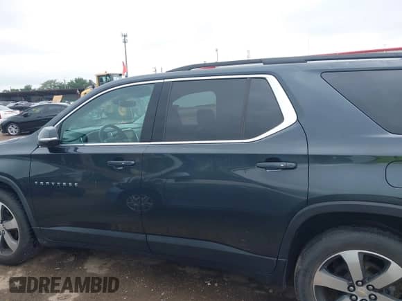 2020 Chevrolet Traverse LT с VIN 1GNEVHKW1LJ214962, выставлен на аукционе IAAI как лот 42850259 с пробегом 72 554 миль миль и . История ставок и продаж доступна на DreamBid. Изображение 14.