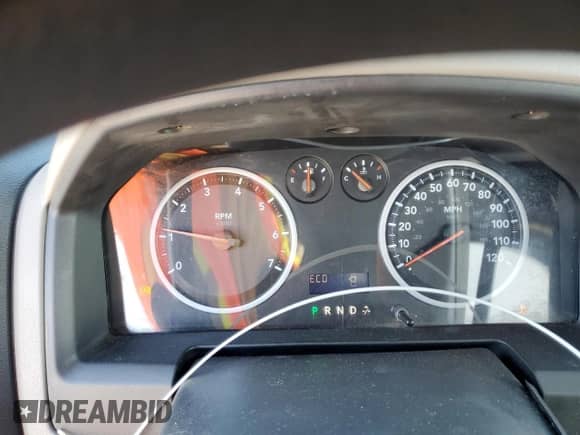 2012 Ram 1500 ST z VIN 3C6JD6DP9CG241260, wystawiony jako Copart lot #81074824 z przebiegiem 183 387 mil mil oraz Szkoda całkowita • Salvage title. Historia ofert i sprzedaży dostępna na DreamBid. Obrazek 9.