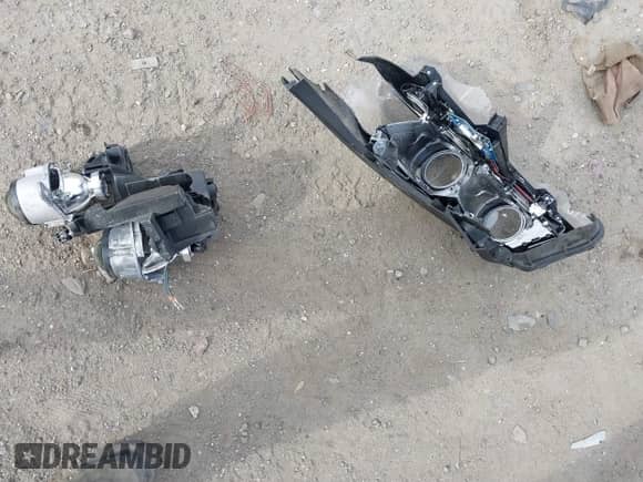 2019 Kia Sorento LX с VIN 5XYPG4A52KG607851, выставлен на аукционе IAAI как лот 38852510 с пробегом 72 723 миль миль и . История ставок и продаж доступна на DreamBid. Изображение 12.