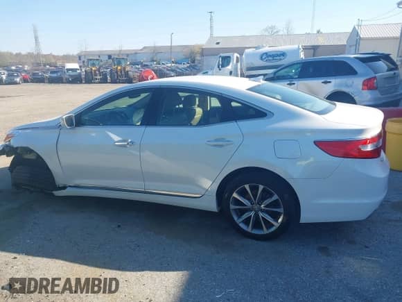 2017 Hyundai Azera с VIN KMHFG4JG7HA590918, выставлен на аукционе IAAI как лот 41990813 с пробегом 128 088 миль миль и . История ставок и продаж доступна на DreamBid. Изображение 15.