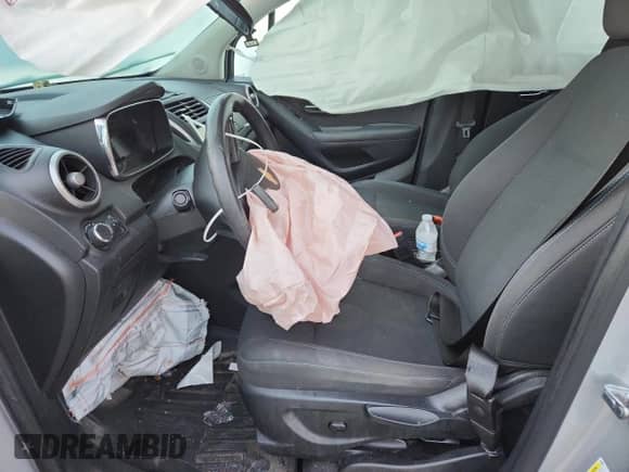 2015 Chevrolet Trax LS with VIN KL7CJPSB9FB203027, listed as a Copart auction lot 86998695 with 105,059 mi miles and Salvage title. Bid and sale history available at DreamBid. Image 7.